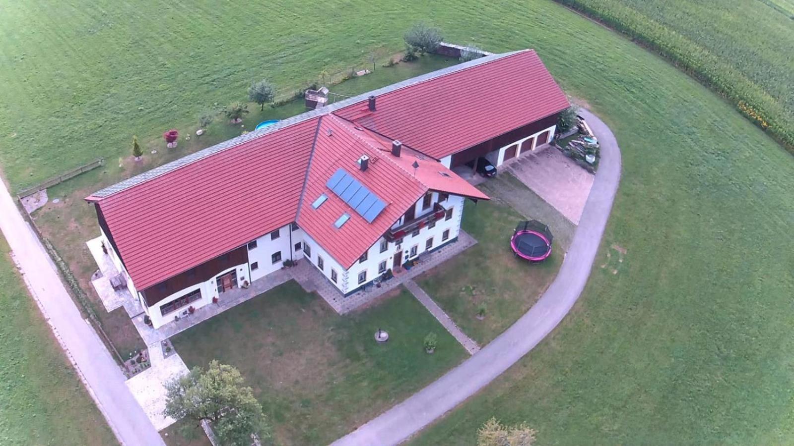 Glueck Apartment *